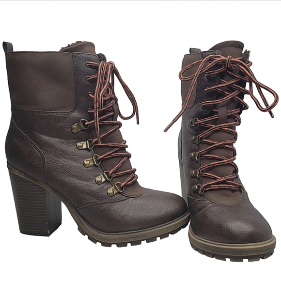 UNIONBAY Shoes - 3/$15 🔴 Union Bay Brown‎ Sherpa Block Heel Lace-Up Booties